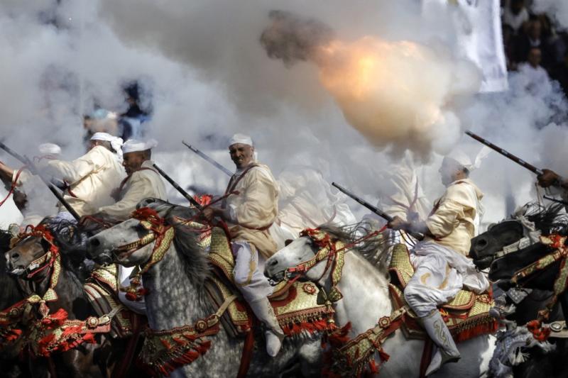 Bouznika accueille la Tbourida, spectaculaire tradition équestre
